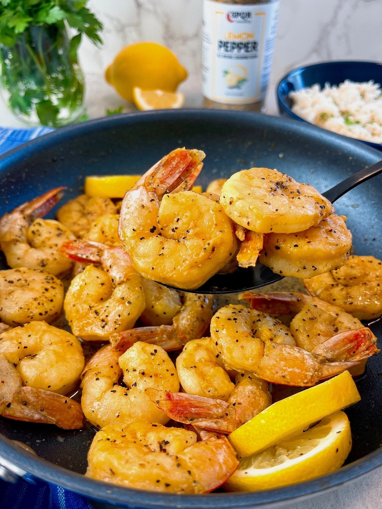 Lemon Pepper Shrimp with White Wine Lemon Pepper Shrimp with White Wine