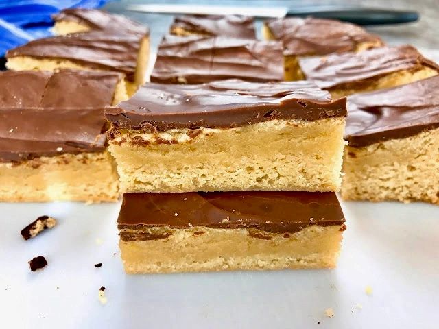Sugar Cookie Bars 