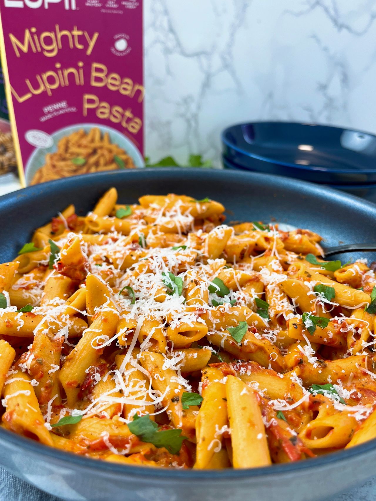 penne in roasted red pepper sauce