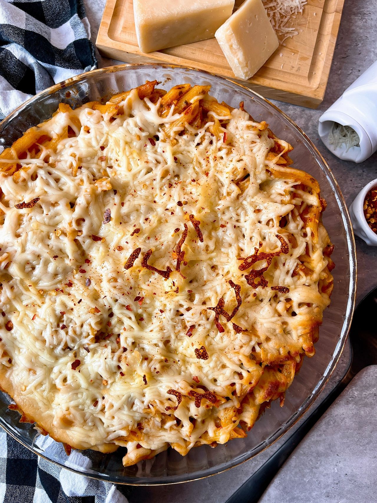 Spicy Baked Pesto Penne