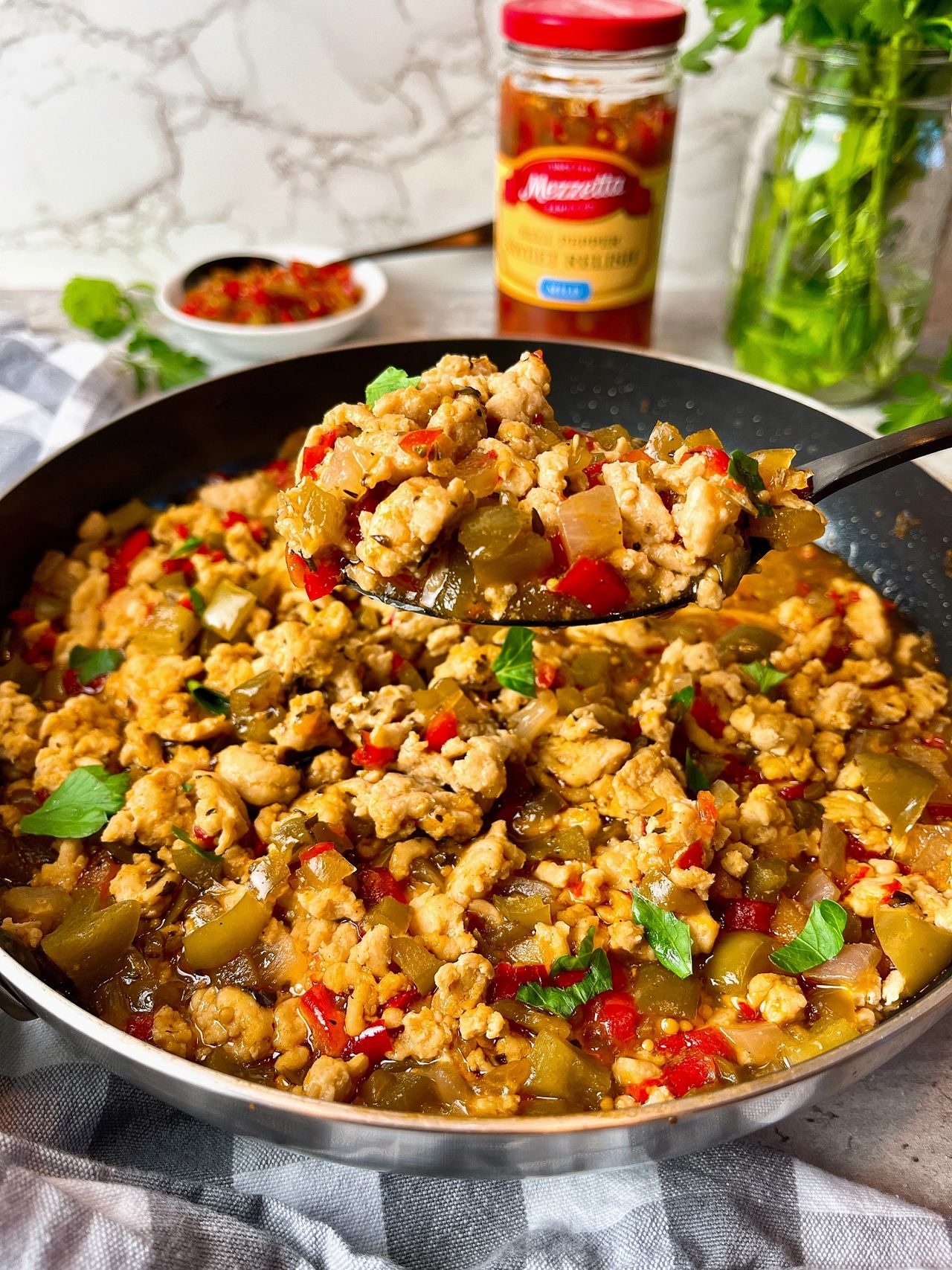 ground chicken with sweet pepper relish