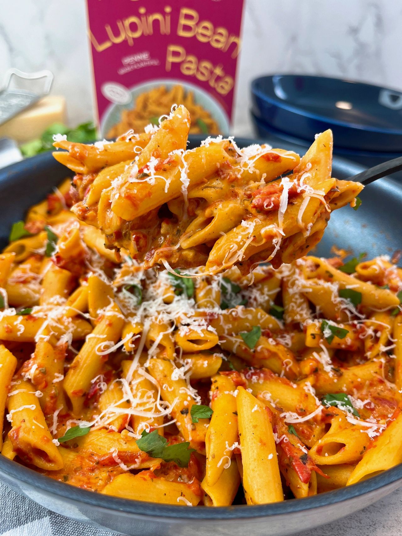 penne in roasted red pepper sauce