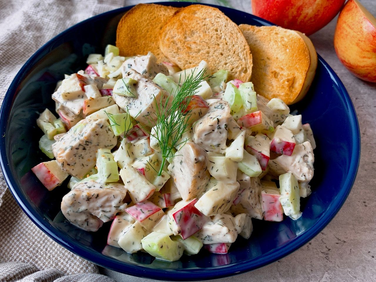 chicken salad with apples