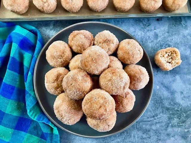 snickerdoodle donut holes