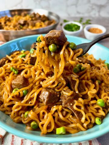 ramen noodles with beef