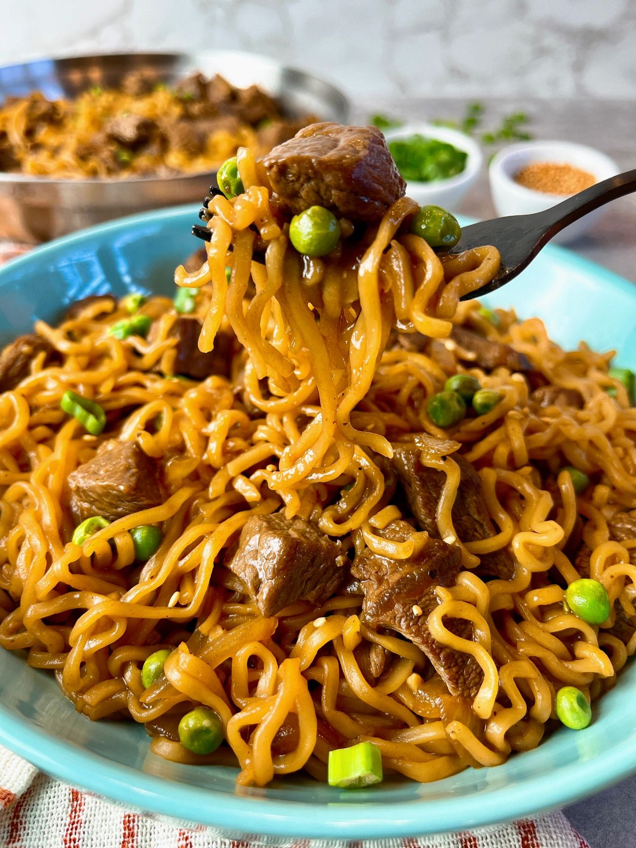 ramen noodles with beef
