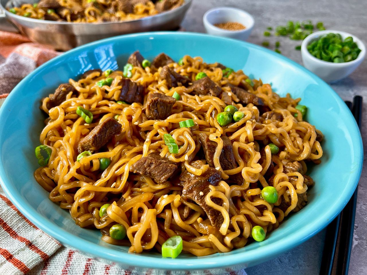 ramen noodles with beef