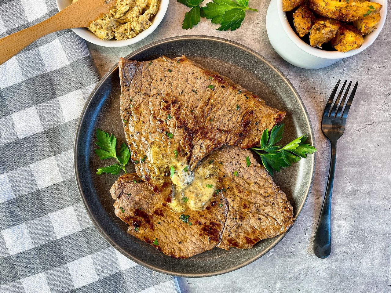 Minute Steaks with Pesto Butter