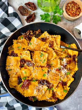 ravioli in tomato cream sauce