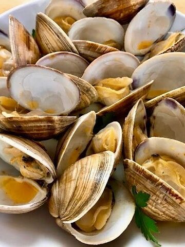 clams on a plate