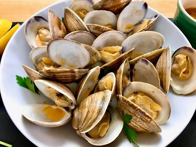 clams on a plate