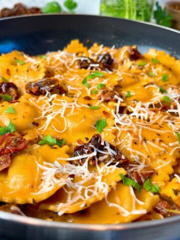 ravioli in tomato cream sauce