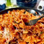 pasta with alfredo marinara sauce