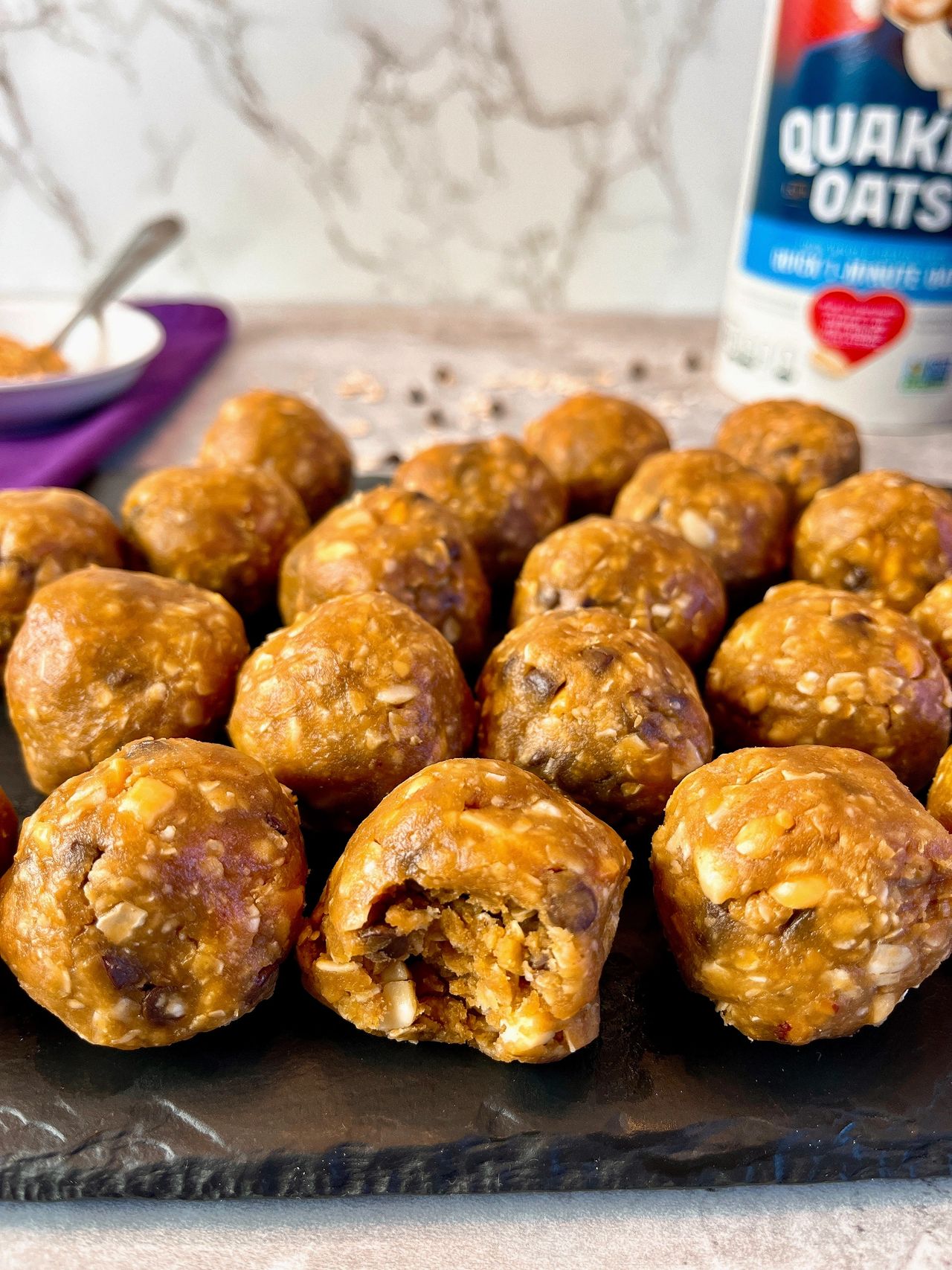 peanut butter oat balls