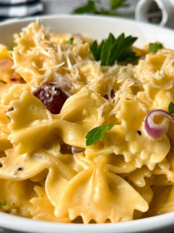 bowtie carbonara