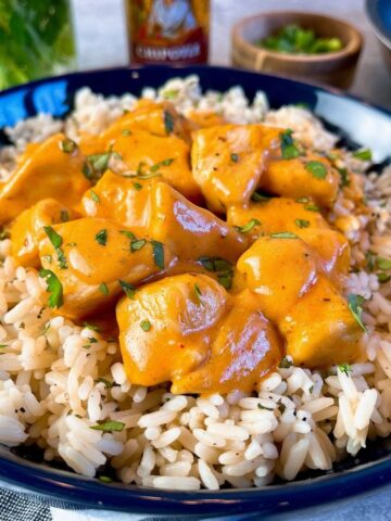 chicken with creamy enchilada sauce
