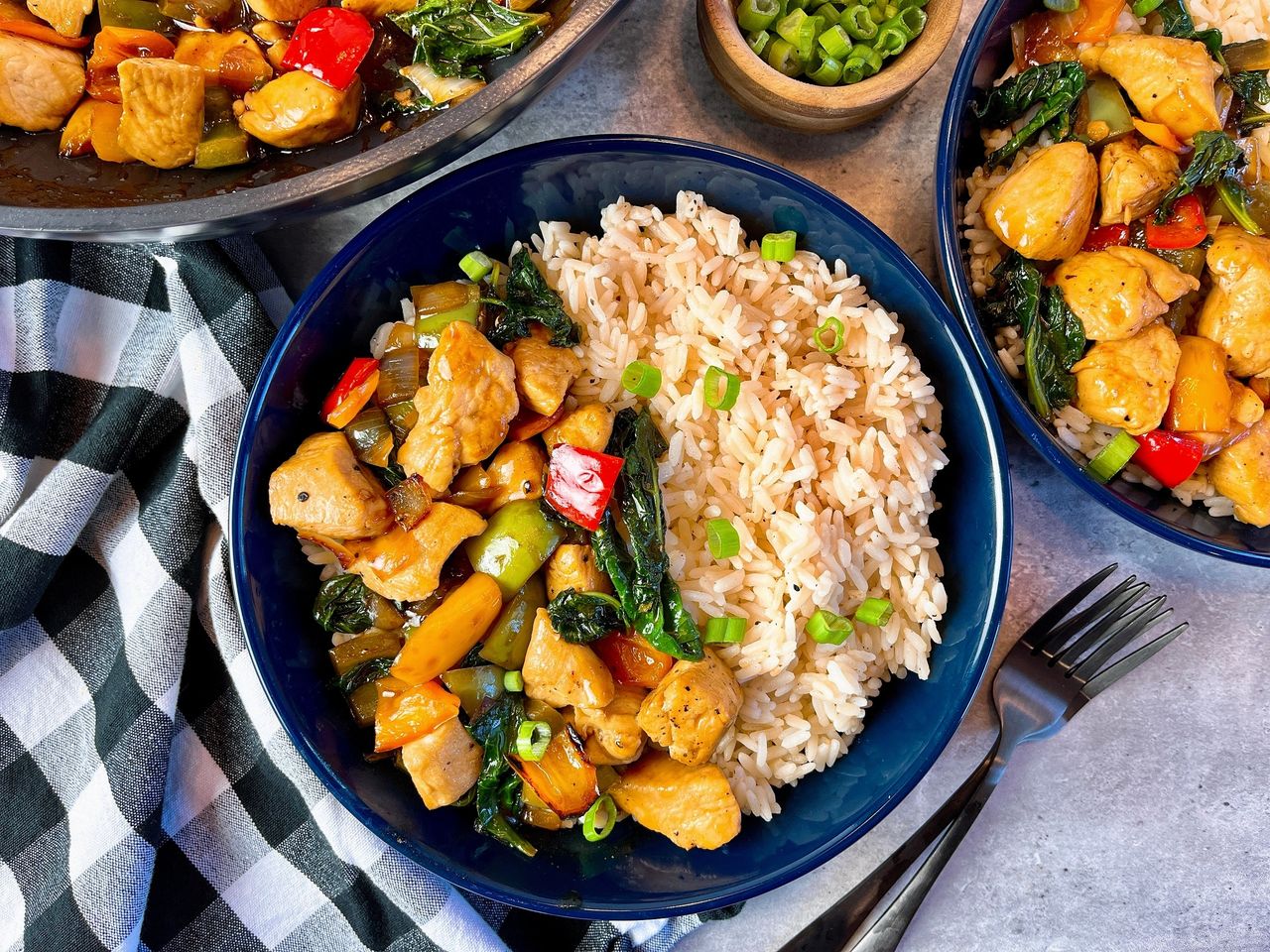 Chicken Stir-Fry with Peppers and Kale