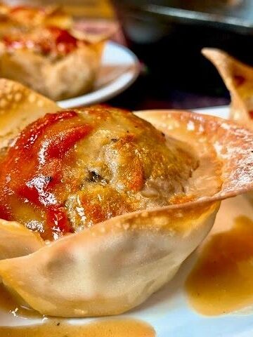 meatloaf in wonton cups