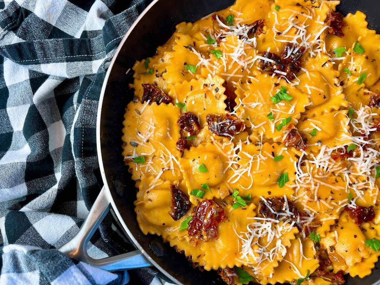 ravioli in tomato cream sauce