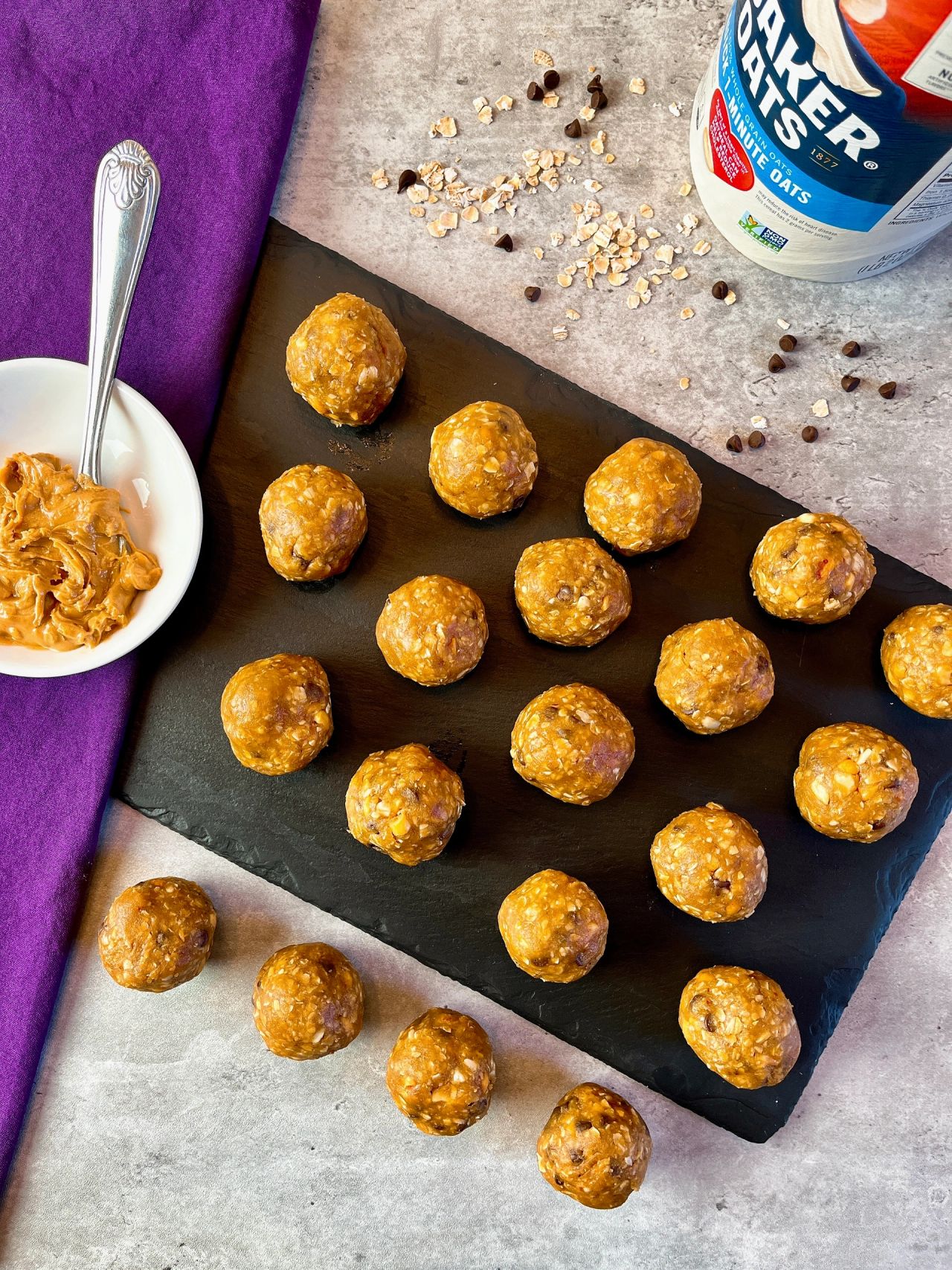 peanut butter oat balls