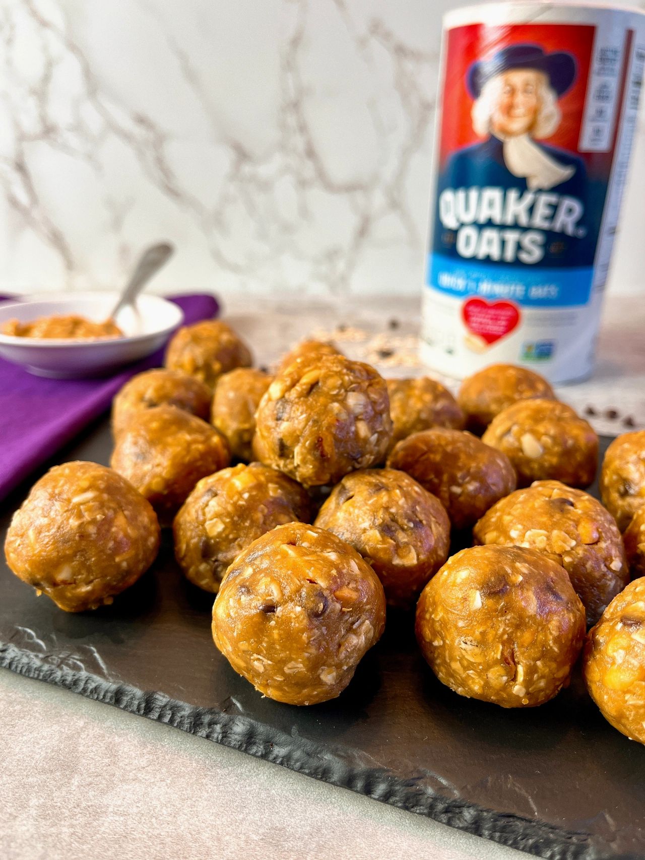 peanut butter oat balls