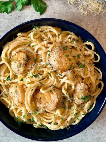 scallops and pasta with parmesan cheese