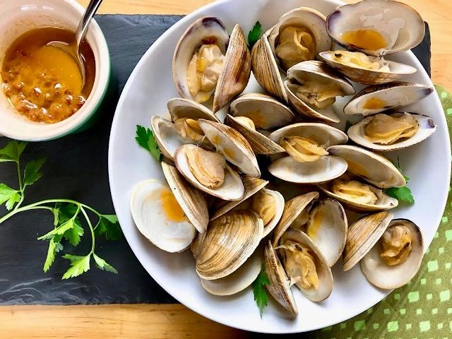 clams on a plate