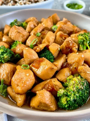 chicken and broccoli stir fry