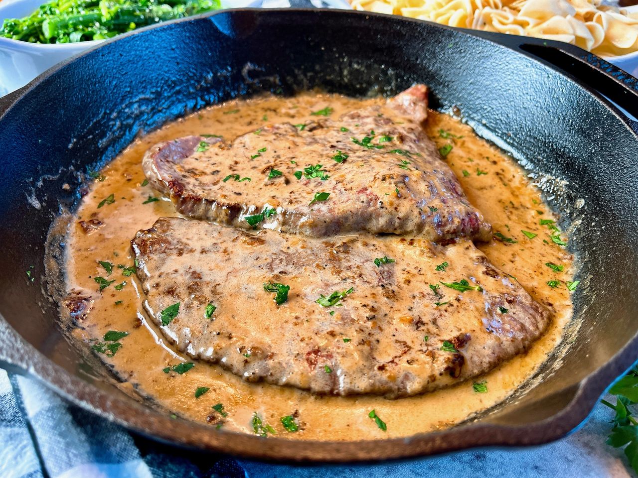 minute steaks with garlic cream sauce