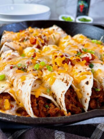 Beef Chili Roll Ups