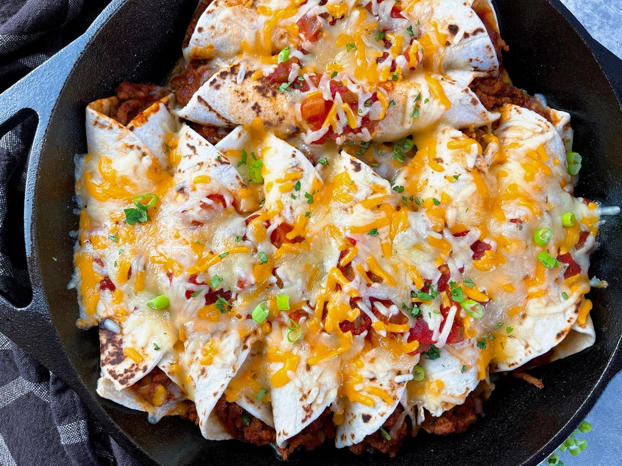 beef chili roll ups