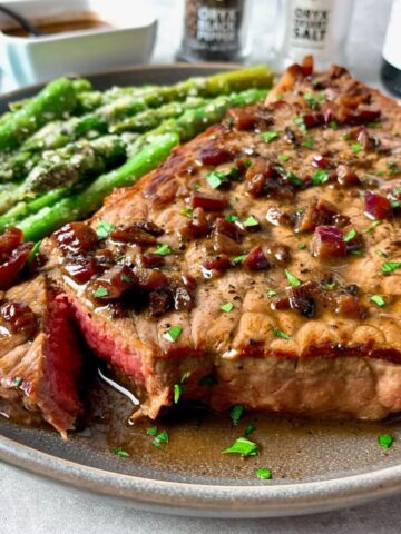 Steak with Red Wine Sauce