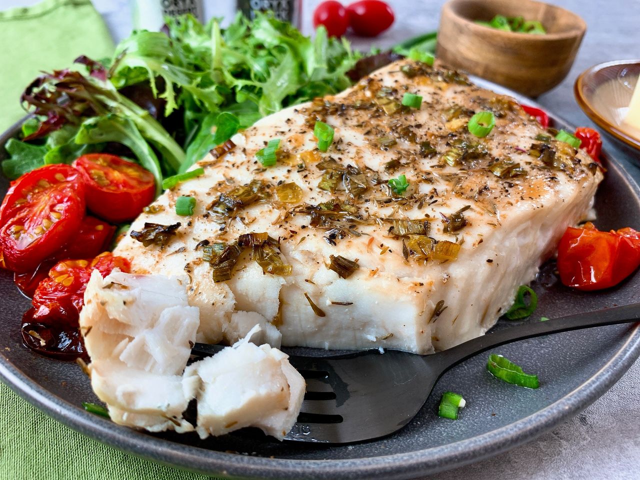 Halibut with Scallion-Wine Butter Baked Fish with Scallion-Wine Butter